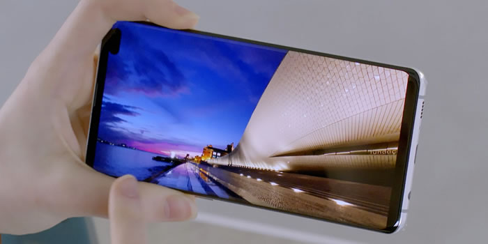 Samsung Galaxy S10 Display